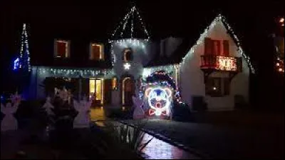 Cette maison est à voir dans le Centre-Val-de-Loire, à Saint-Jean-le-Blanc. Ville de la métropole Orléanaise, elle se situe dans le département ...