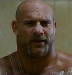 Qui incarne Battle ?