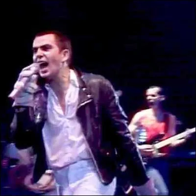 Quel groupe de rock progressif, dont le chanteur &eacute;tait Peter Gabriel, a sorti l�album "The Lamb Lies Down on Broadway" ?