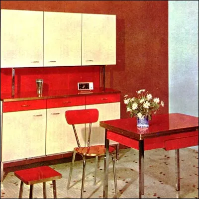 Comment s�appelle la marque am&eacute;ricaine de mat&eacute;riau utilis&eacute;e pour les meubles typiques des cuisines des ann&eacute;es 1960 ?