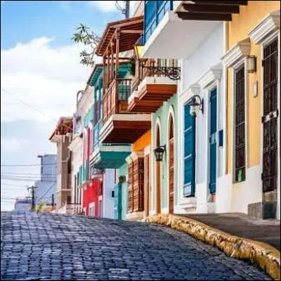 Quel territoire d&eacute;pendant des &Eacute;tats-Unis a pour capitale San Juan ?