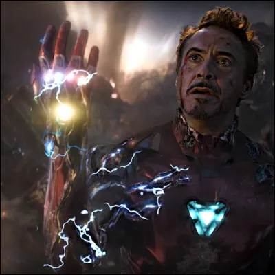 Que dit Iron Man quand il claque des doigts avec les pierres de l'infinité ?