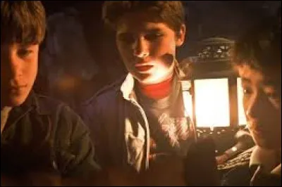 Ton ami est pris au piège, il est sur le point de mourir :