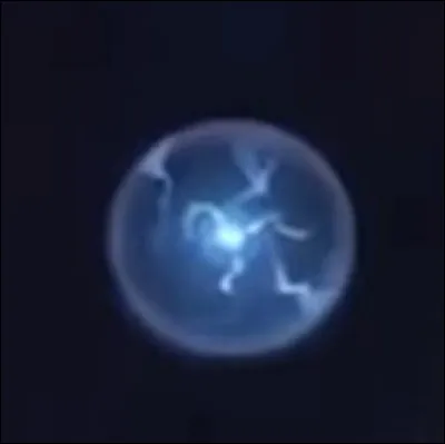 Combien de charges améliorées le prisonnier possède-t-il, en début de partie ?