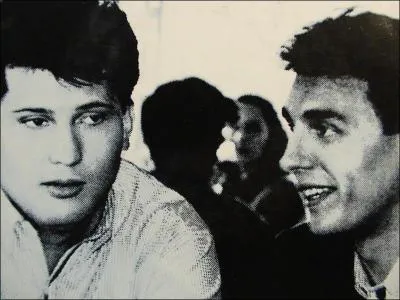 Le duo ' Dbut de Soire ' a chant ' quelques notes de musique '