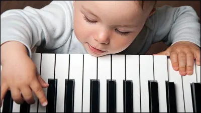 Écouter Mozart améliore l'intelligence des enfants.