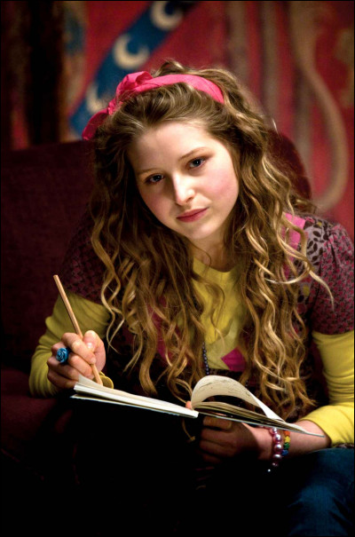 De qui Lavande Brown tombe-t-elle éperdument amoureuse ?