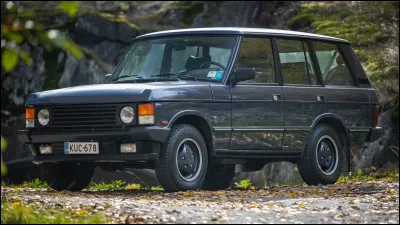 En 1970, ce véhicule était novateur dans sa catégorie, c'était l'un des premiers baroudeurs luxueux. De plus, celui-ci a bénéficié d'une longévité remarquable. Quel est son nom ?