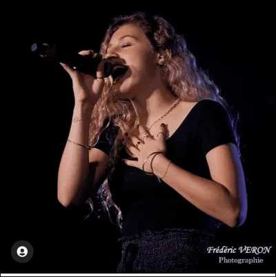 Par quelle émission a-t-elle été découverte ?