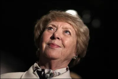 En quelle année l'Islandaise Vigdís Finnbogadóttir a-t-elle été élue première femme au monde présidente de la république ?