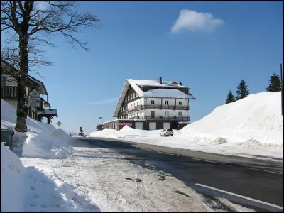 Où se trouve le col de la Schlucht ?