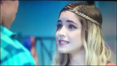 Qui a embrassé Mia en premier ?