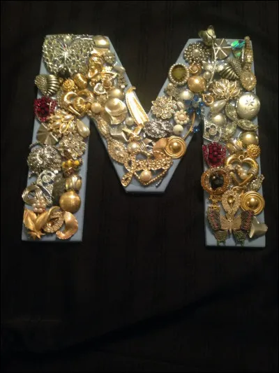 J'M le mouchoir ! Qui chantait "Tu peux préparer l'café noir, tes nuits blanches et même ton mouchoir" ?