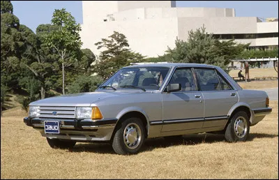 Pour se lancer dans l'industrie automobile, certains ont reçu l'aide de manufacturiers français ou italiens. Il ne faut cependant pas oublier Ford qui disposa ses modèles à des constructeurs où l'industrie était balbutiante. Parmi les noms suivants, lequel peut aussi correspondre à cette Ford ?