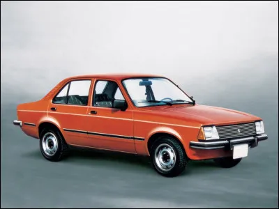 "La simplicité fait la qualité", voici une de mes phrases préférées. La voiture en illustration est un exemple de cette philosophie. Quel est son nom ?