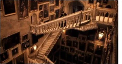 Qu'est-ce que tu aimes faire quand tu n'as pas cours ?