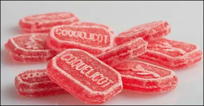 Quelle ville est associ&eacute;e aux coquelicots ?