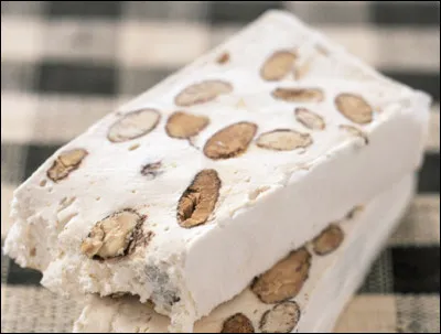 Quelle ville est associ&eacute;e au nougat ?