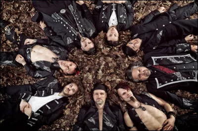 Complétez : 
"Noch wie in alten..."