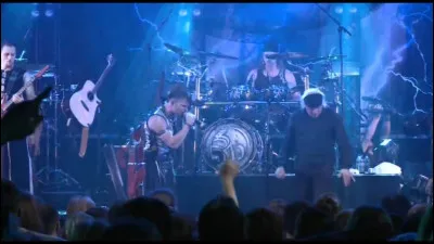 Complétez : 
"Wer niemals wagt wird niemals..."