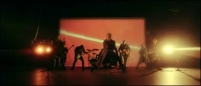 Complétez : 
"Wir sind Musik, geradeaus und..."