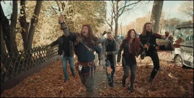 Complétez : 
"Und sie sangen dieses..."