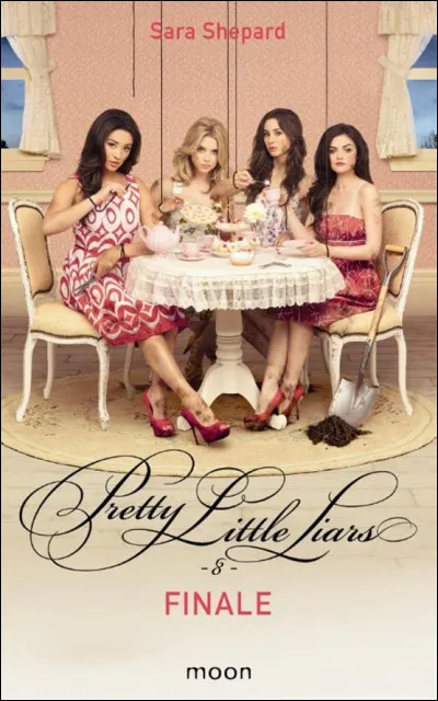 Comment sappelle le premier officier de police chargé du dossier DiLaurentis ?