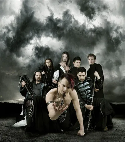 Complétez : 
"Licht und Schatten wir in uns..."