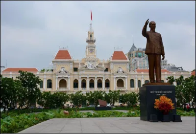 Quel est le ville la plus peupl&eacute;e du Vietnam avec 8 993 000 habitants ?