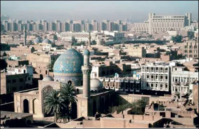 Quelle est la ville la plus peupl&eacute;e d'Irak avec 7 665 000 habitants ?