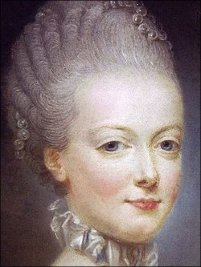 Marie Antoinette est née le :