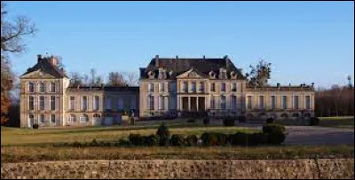 Je vous propose de tous se retrouver pour fêter Noël au château de Versainville. Village Calvadosien, il se situe en région ...