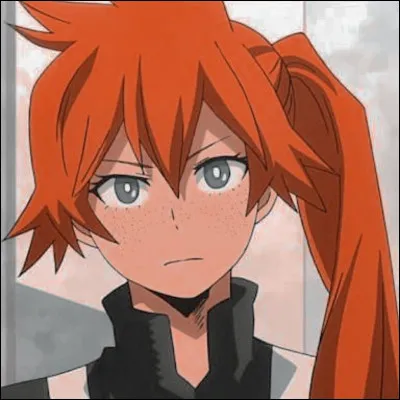 Avec qui Itsuka Kendo effectue-t-elle son stage dans l'agence de Uwabami ?