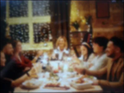 Le repas très festif touche à sa fin.