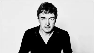 Dans quelle chanson dit-il : "Je vais me suicider pour pouvoir vivre en paix" ?