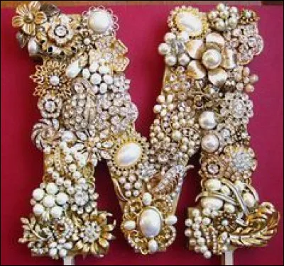 J'M la Margherita ! Quels sont les ingrédients associés à cette pizza ?