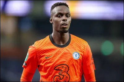Dans quel club évoluait Edouard Mendy avant de signer à Chelsea ?