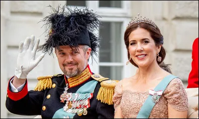 Comment s'appelle le prince héritier à la couronne du royaume de Danemark ?