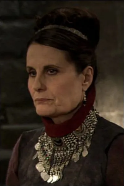 Comment se nomme la mère d'Arthur ?