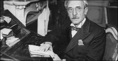 Qui a dit "La guerre, un massacre de gens qui ne se connaissent pas, au profit de gens qui se connaissent mais ne se massacrent pas" ?