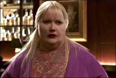 C'est moi ou elle a abusé du foie gras à Noël ?