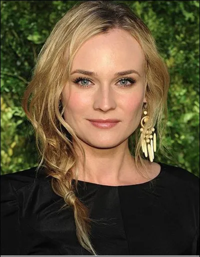 Quel est le nom de cette Diane, mannequin et actrice germano-américaine qui a choisi une tresse décoiffée ?