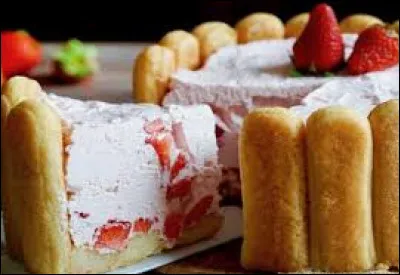 Quel fruit compose cette charlotte ?