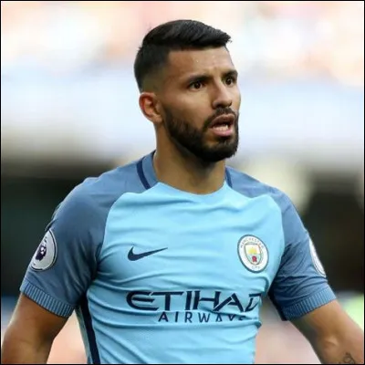 Contre quelle équipe Kun Aguero a-t-il mis le fameux but qui donne le titre à Manchester City à la 90e minute de la 38e journée ?