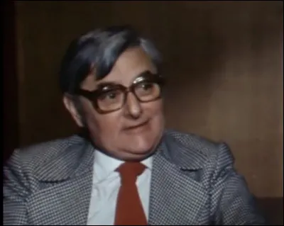 Quel acteur français faisait la voix de Benny Hill ?