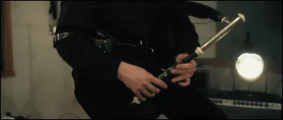 Complétez : 
"Und Laub von deinen Ästen..."