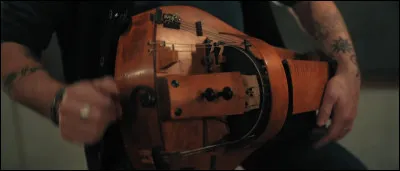 Complétez : 
"Rose im Winter, wenn der Schnee auf uns..."