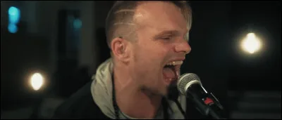 Complétez : 
"Du bist die Rose meines..."