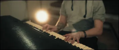 Complétez : 
"Hast du mein Feuer neu..."