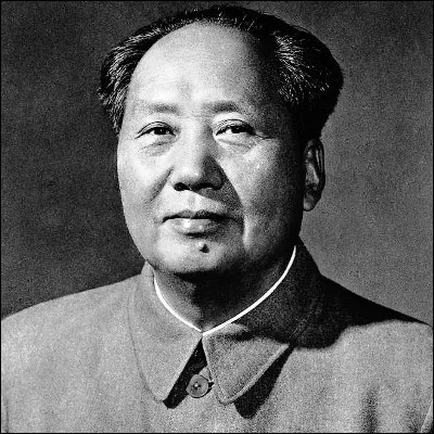 Quel plat contenant des ufs, des légumes et du jambon est responsable de la mort du fils de Mao Zedong pendant la guerre de Corée quand il a signalé sa position en cuisinant son plat au feu de bois ?